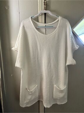 Waffle Knit Pocket Tunic - White